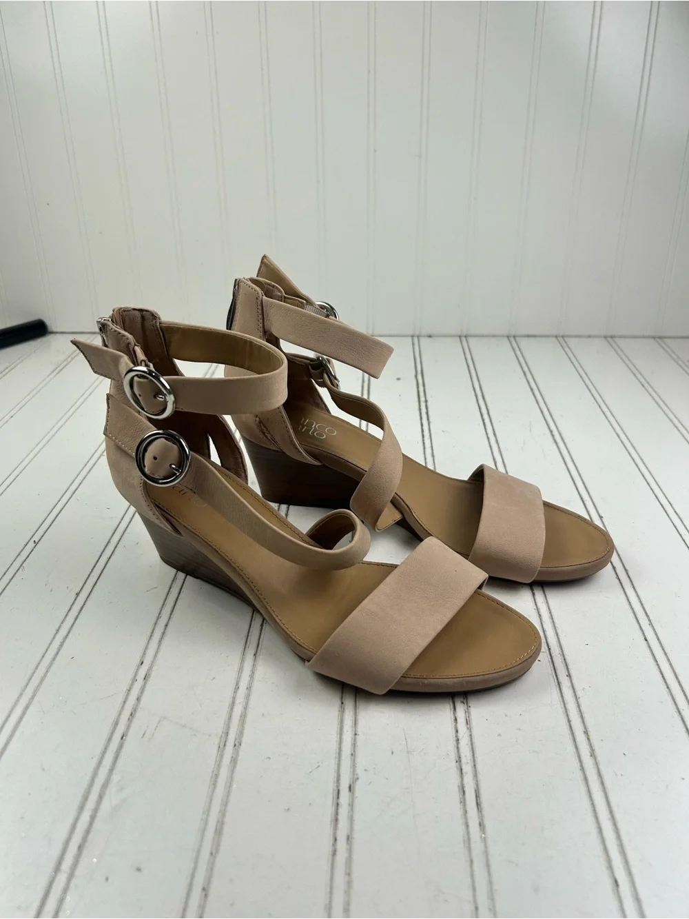 Franco Sarto Vintage Derek Bone Nude Suede Wedge Slip On Sandals Women’s Size 8M